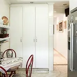 Quarto Yumi na Aclimação em Casa Compartilhada